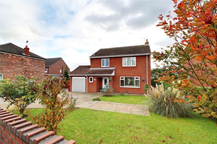 3 Bedroom Detached House For Sale In High Street, Haxey, Lincolnshire, DN9