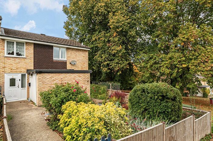 3 Bedroom Semi Detached House For Sale In Crisp Road, Henley-On-Thames, RG9