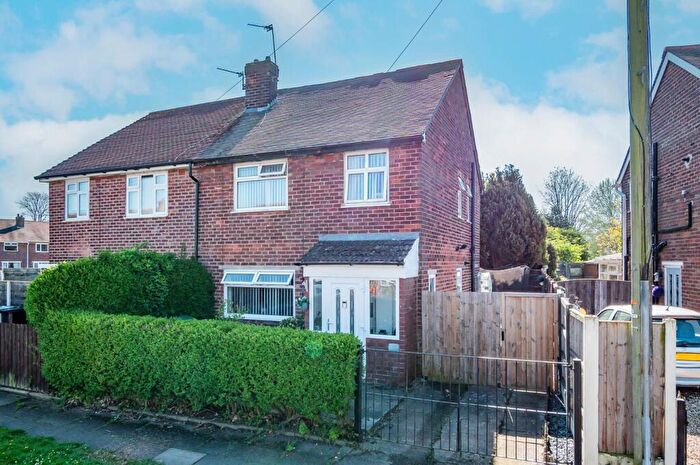 3 Bedroom Semi Detached House For Sale In Lytham Road, Flixton, Manchester, M41