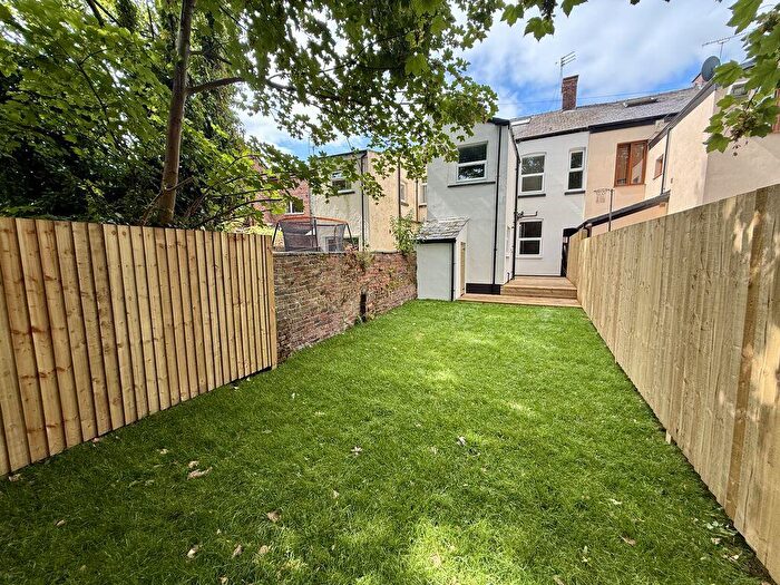 3 Bedroom Terraced House For Sale In Carrington Road, Portwood, Stockport, SK1