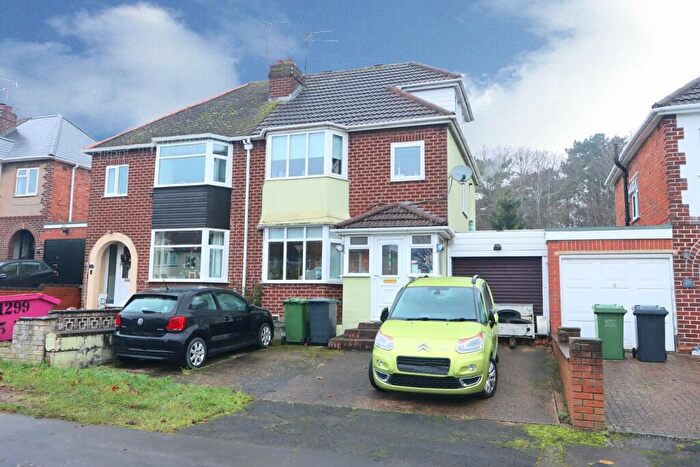 3 Bedroom Semi-Detached House For Sale In Clee Avenue, Kidderminster, DY11