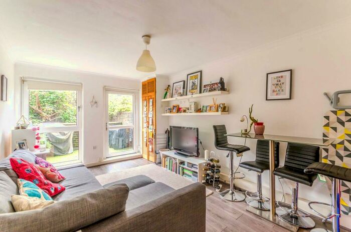 1 Bedroom Flat To Rent In Elia Street, Angel, London, N1