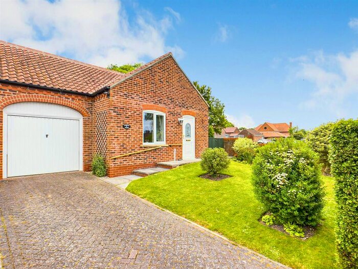 2 Bedroom Semi-Detached Bungalow For Sale In Church Close, Wetwang, Driffield, YO25