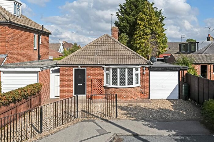 1 Bedroom Bungalow For Sale In Doriam Drive, Huntington, York, YO31