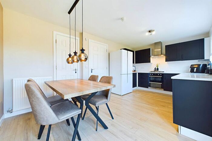 4 Bedroom Detached House For Sale In Todhills Place, Cumbernauld, G68