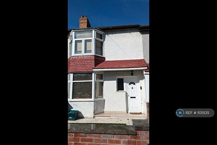 3 Bedroom Terraced House To Rent In Bank Avenue, Mitcham, CR4