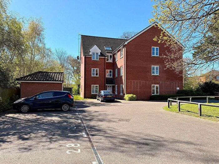 2 Bedroom Apartment For Sale In Castle Gardens, Grange Farm, Kesgrave, IP5