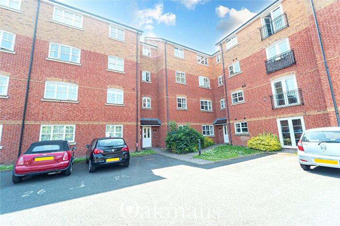 2 Bedroom Flat For Sale In Design Close, Bromsgrove, Worcestershire, B60