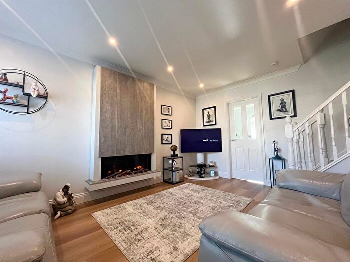 3 Bedroom Detached House For Sale In Tyne View, Hebburn, NE31