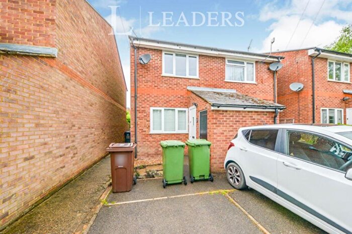 2 Bedroom Flat To Rent In Upper Heath Road, AL1