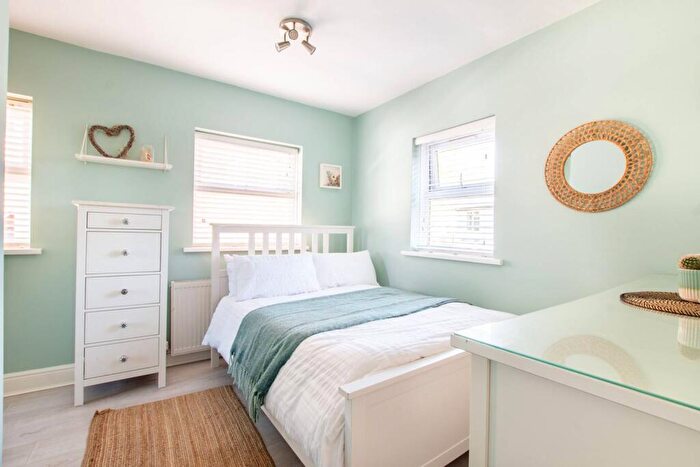 1 Bedroom Maisonette To Rent In High Street, Wembley, HA9