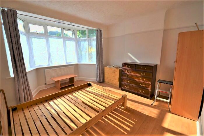 5 Bedroom Detached House To Rent In Church Lane, London, N9