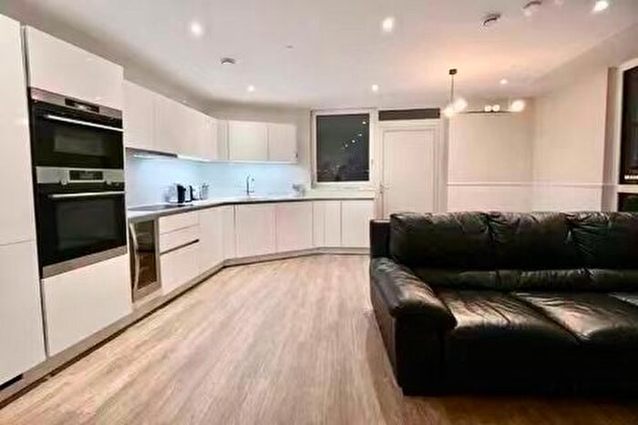 2 Bedroom Flat To Rent In Fiador Apartments, North Greenwich, SE10
