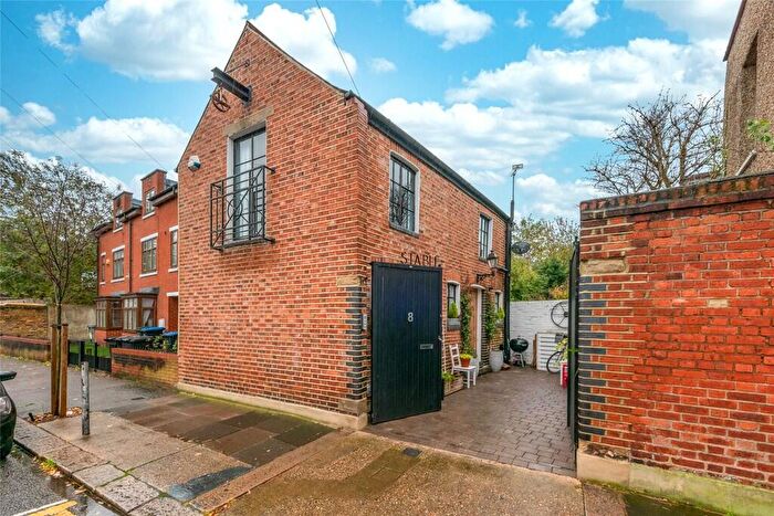 2 Bedroom Detached House To Rent In Ashdon Road, London, NW10