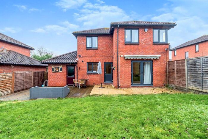 4 Bedroom Detached House To Rent In Coberley Close, Downhead Park MK15