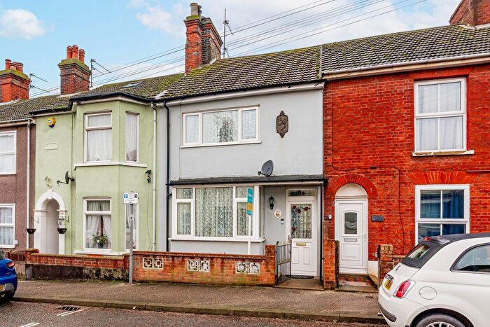 3 Bedroom Terraced House For Sale In Raglan Street, Lowestoft, NR32