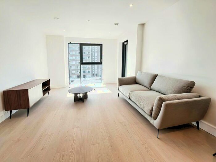 1 Bedroom Apartment To Rent In Hawksbury Heights, London, SE17