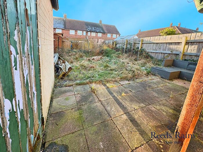 3 Bedroom Terraced House For Sale In Falkland Road, Hull, East Yorkshire, HU9
