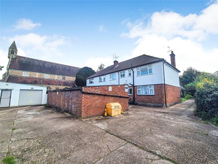 2 Bedroom Maisonette To Rent In Whytecliffe Rd North, Purley, Surrey, CR8