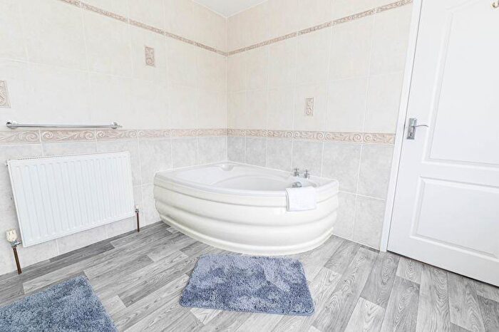 5 Bedroom Detached Bungalow To Rent In Carrbridge Close, Bournemouth, BH3