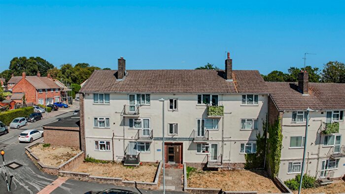 2 Bedroom Flat For Sale In Bennetts End Road, Hemel Hempstead, HP3