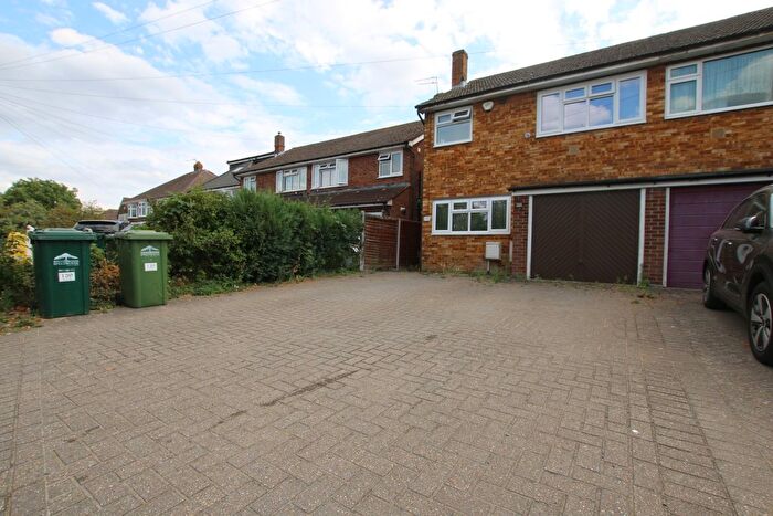 3 Bedroom Semi-Detached House To Rent In Horton Road, Staines, TW19