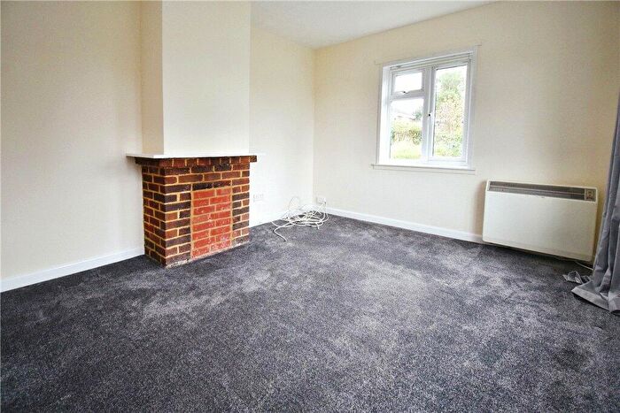 2 Bedroom Semi-Detached Bungalow For Sale In Eldon Close, Kings Somborne, Stockbridge, Hampshire, SO20