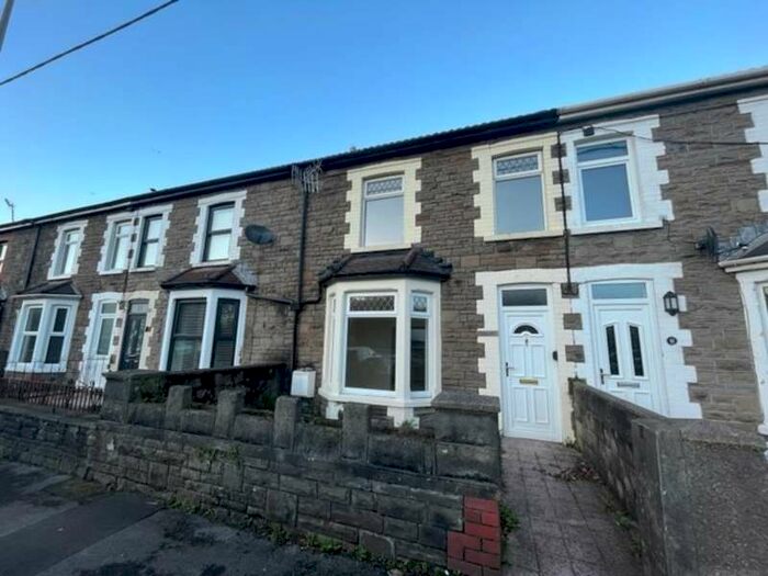 3 Bedroom Semi-Detached House To Rent In Oxford Street, Nantgarw, Cardiff, CF15