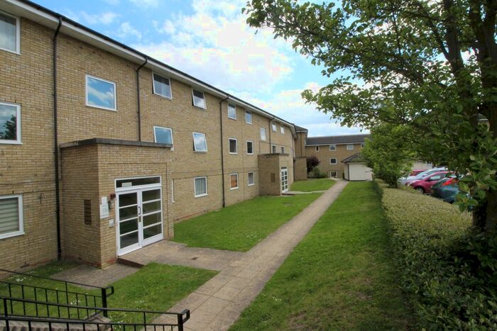 2 Bedroom Flat To Rent In Kingfisher Heights, Grays RM17