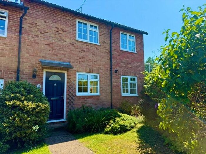 3 Bedroom End Of Terrace House To Rent In Maple Drive, East Grinstead, RH19