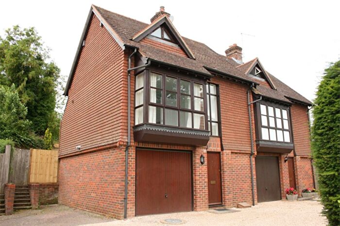 3 Bedroom Semi-Detached House For Sale In Park Mount, Alresford, Hampshire, SO24