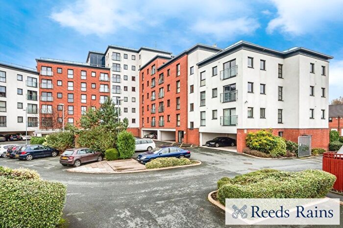 2 Bedroom Apartment To Rent In Camp Street, Salford, M7