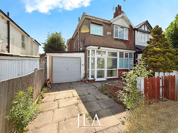 3 Bedroom Semi-Detached House To Rent In The Crossway, Braunstone, Leicester, LE3