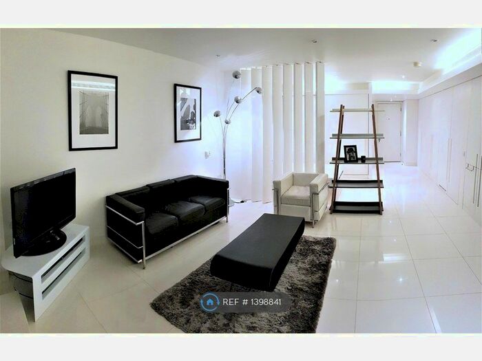 Studio To Rent In Pan Peninsula Square, London, E14