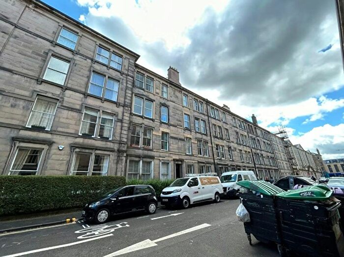 3 Bedroom Flat To Rent In Valleyfield Street, Edinburgh, Midlothian, EH3
