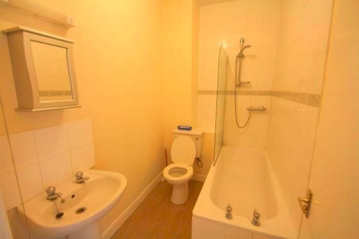 1 Bedroom Flat To Rent In Hardy Street, Maidstone, ME14