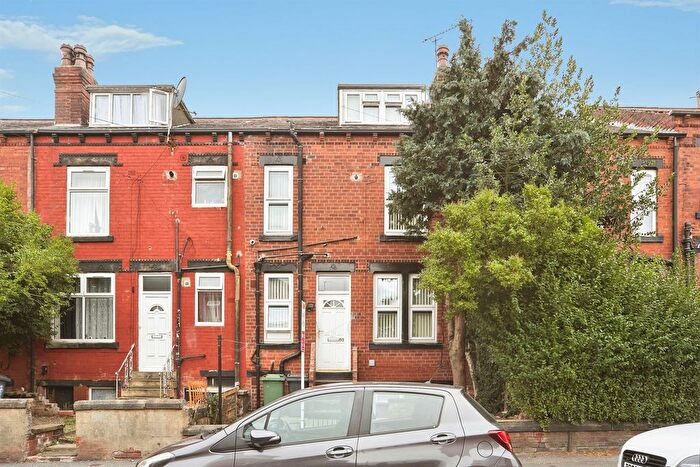2 Bedroom Terraced House For Sale In Dorset Road, Leeds, LS8