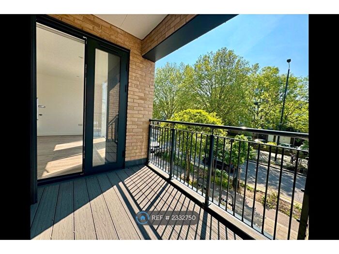 1 Bedroom Flat To Rent In Satchwell Road, London, E2
