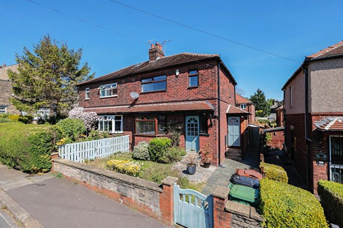 3 Bedroom Semi-Detached House For Sale In Yewdall Road, Leeds, West Yorkshire, LS13