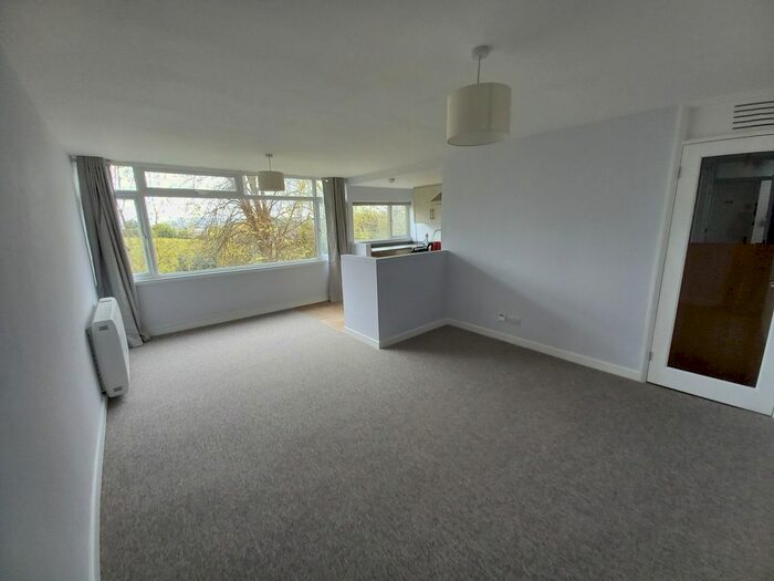 1 Bedroom Flat To Rent In Lansdowne, Woodwater Lane, Exeter, EX2