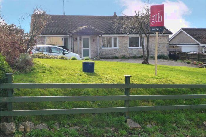 3 Bedroom Bungalow For Sale In Cheselbourne, Dorchester, DT2