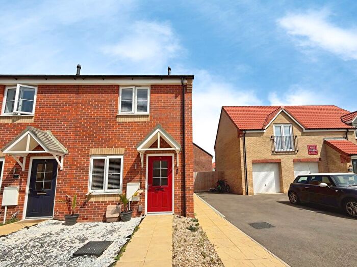 2 Bedroom End Of Terrace House For Sale In Primrose Place, Whittlesey, PE7