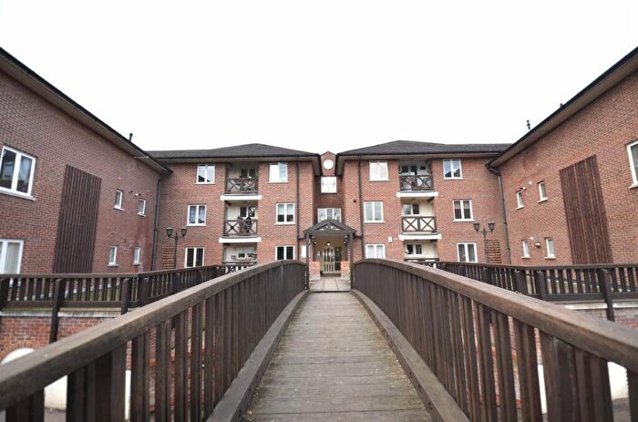 2 Bedroom Flat To Rent In Holden Road, Woodside Park, N12