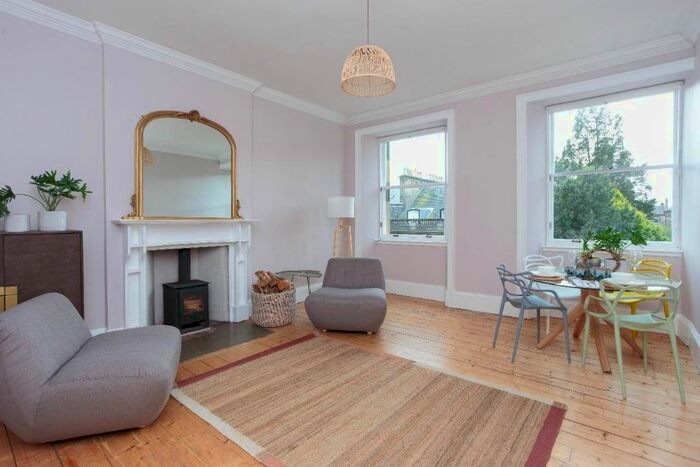2 Bedroom Flat To Rent In Manor Place, Edinburgh, EH3