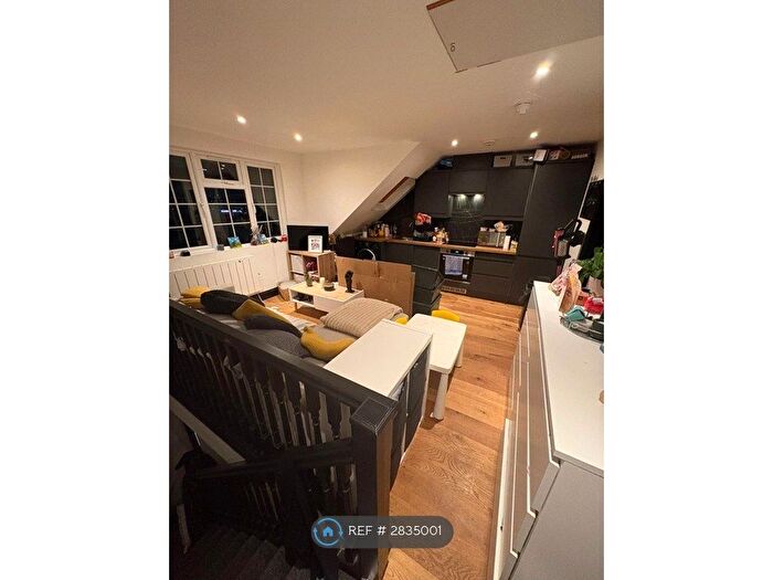 2 Bedroom Flat To Rent In Ashbourne Mansions, London, NW11