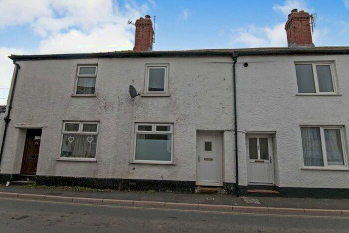 2 Bedroom Property To Rent In Dowell Street, Honiton, EX14