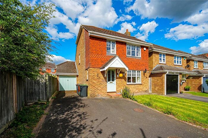 4 Bedroom Detached House For Sale In Phoenix Drive, Wateringbury, Maidstone, ME18