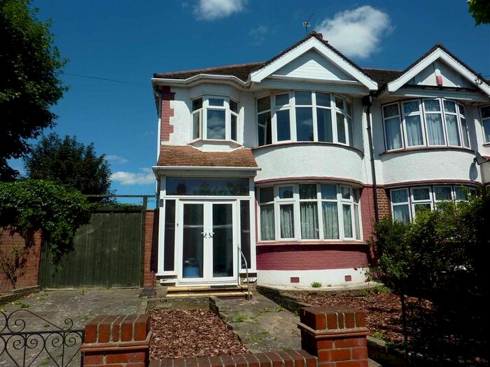 3 Bedroom Property To Rent In Bury Street West, London, N9