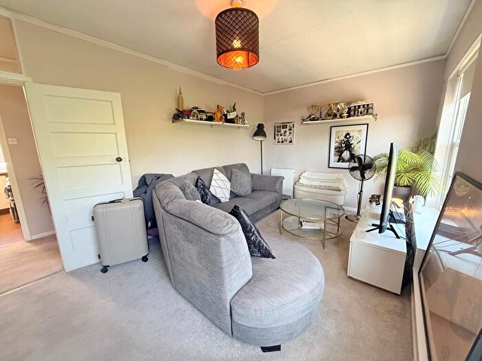 2 Bedroom Apartment To Rent In Bridge Road, Welwyn Garden City, AL8