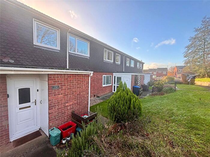 1 Bedroom Maisonette For Sale In Crane Close, Warwick, Warwickshire, CV34